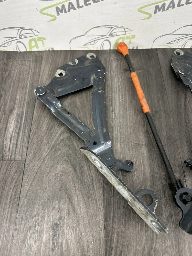 Motorhauben Scharniere Links Rechts LC5F Vw Golf Plus 5M 5M0823301 5M0823302
