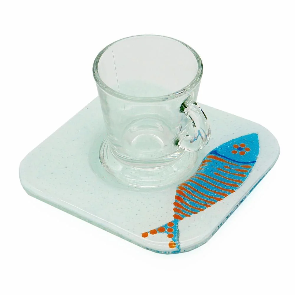 Tasse und Untertasse aus Fusingglas „Sardinha“