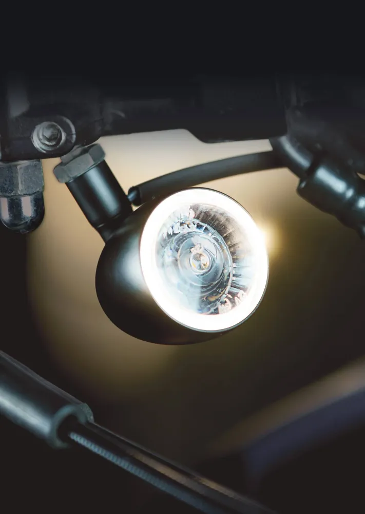 Kellermann Bullet 1000® PL White Blinker mit Positionslicht, Chrom matt, vorne beidseitig
