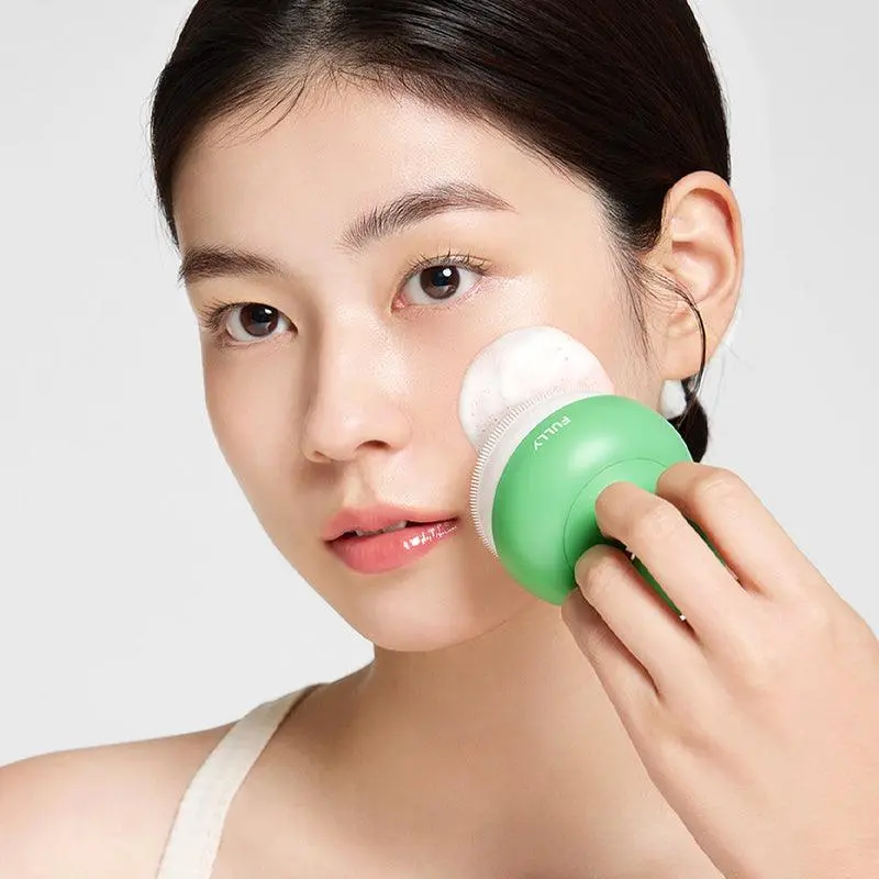 Pore Cleansing Brush