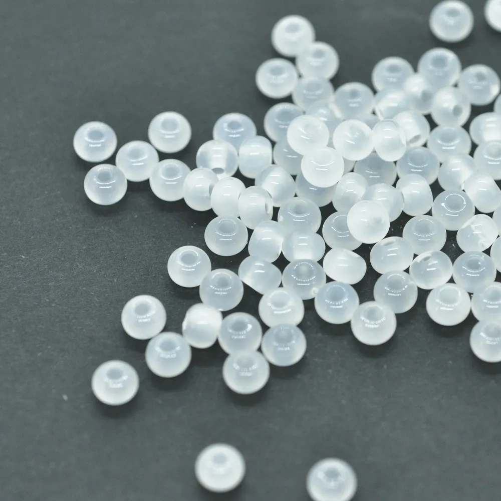 Preciosa Rocailles / white opal 6/0 / Ø 4mm / 15gr.